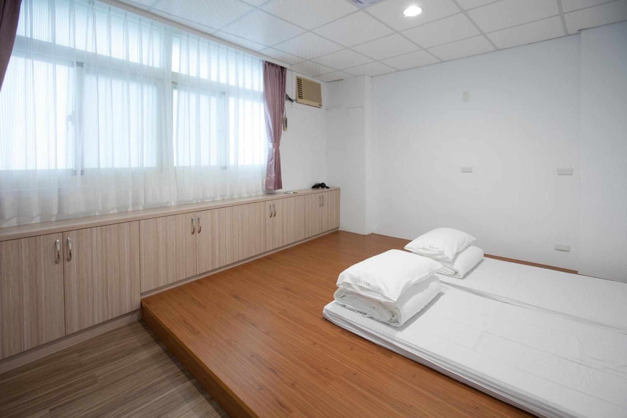 Captain Not At Home Hualien City Ngoại thất bức ảnh